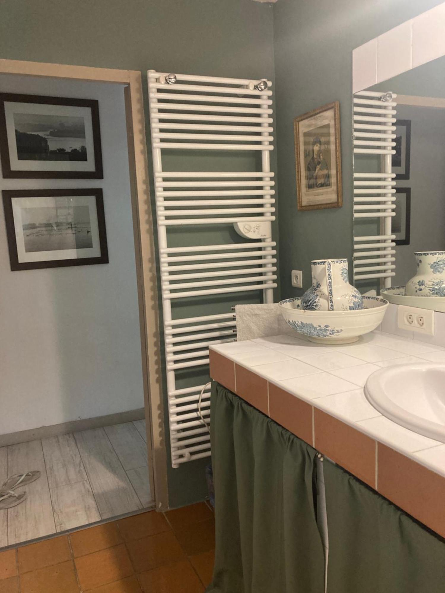 Appartement Complet Ou 2 Chambres De Charme En Centre-Ville Арль Екстер'єр фото